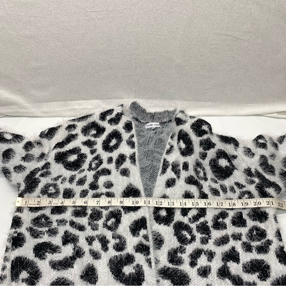 Thyme + Honey Open Front Duster Length Medium Cardigan Animal Print Ivory Black - Picture 6 of 10